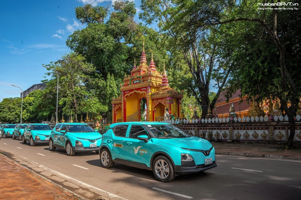 Du lịch và lưu trú